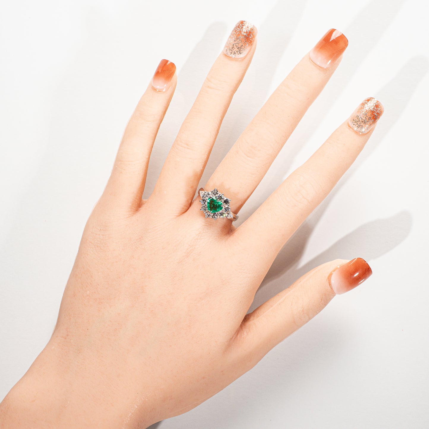 ハートシェイプエメラルド0.86ct ダイヤモンド1.03ct Pt900 リング