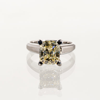 イエローダイヤモンド4.013ct Pt900 ソリテールリング