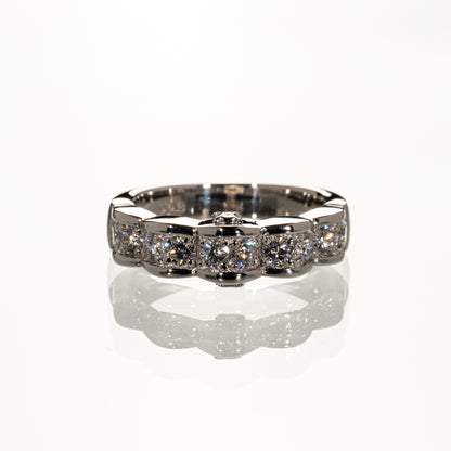 CELINE ダイヤモンド0.68ct Pt900 ハーフエタニティリング