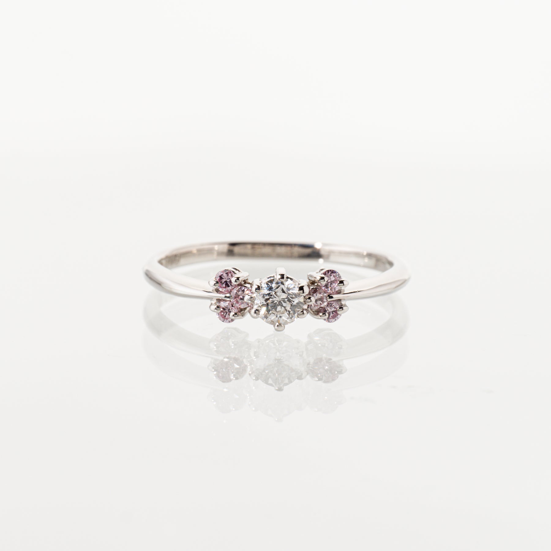 スターカットダイヤモンド0.173ct ナチュラルピンクダイヤモンド0.09ct Pt950陽刻 リング
