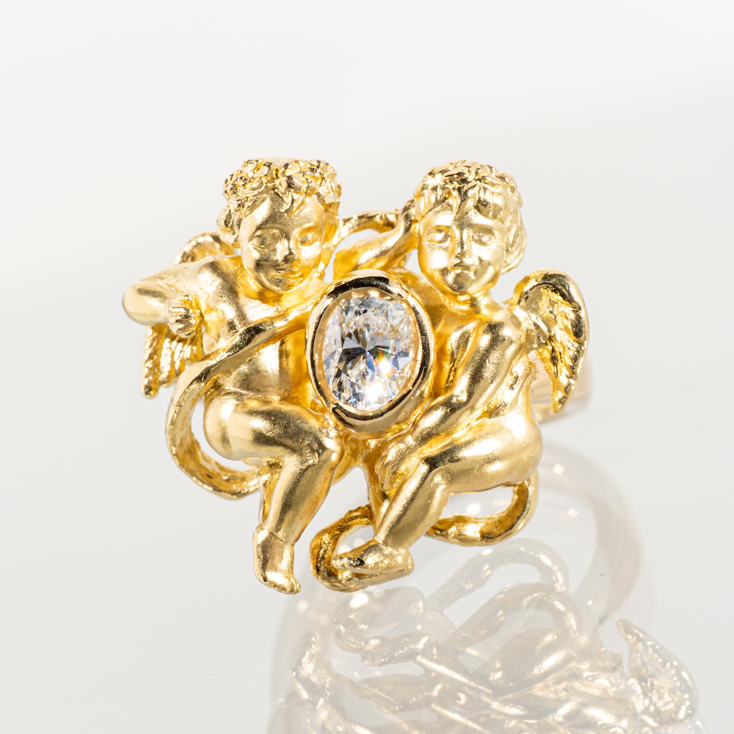 オーバルシェイプダイヤモンド0.50ct K18 エンジェルリング