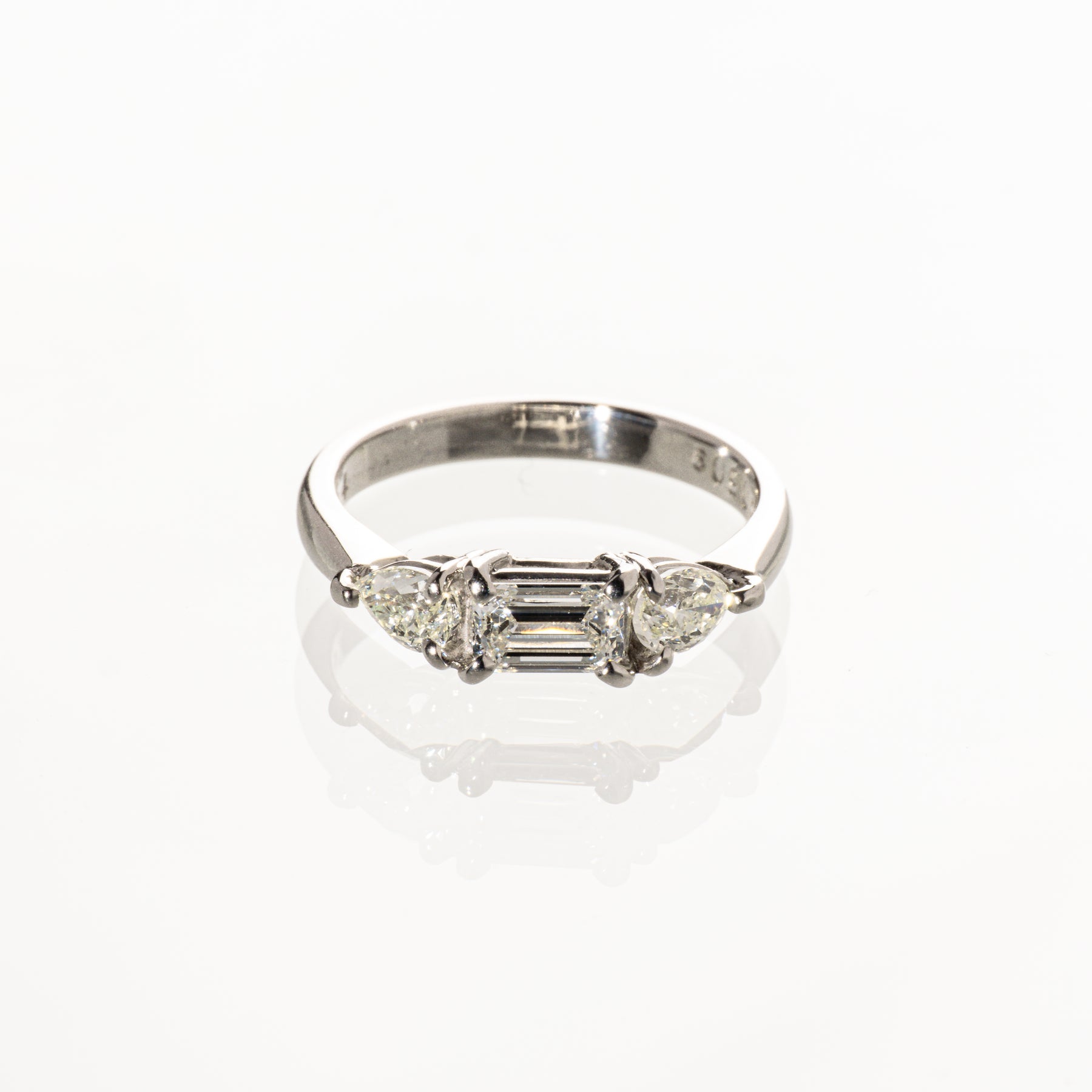 エメラルドカットダイヤモンド0.509ct ペアシェイプダイヤモンド0.54ct Pt900 リング