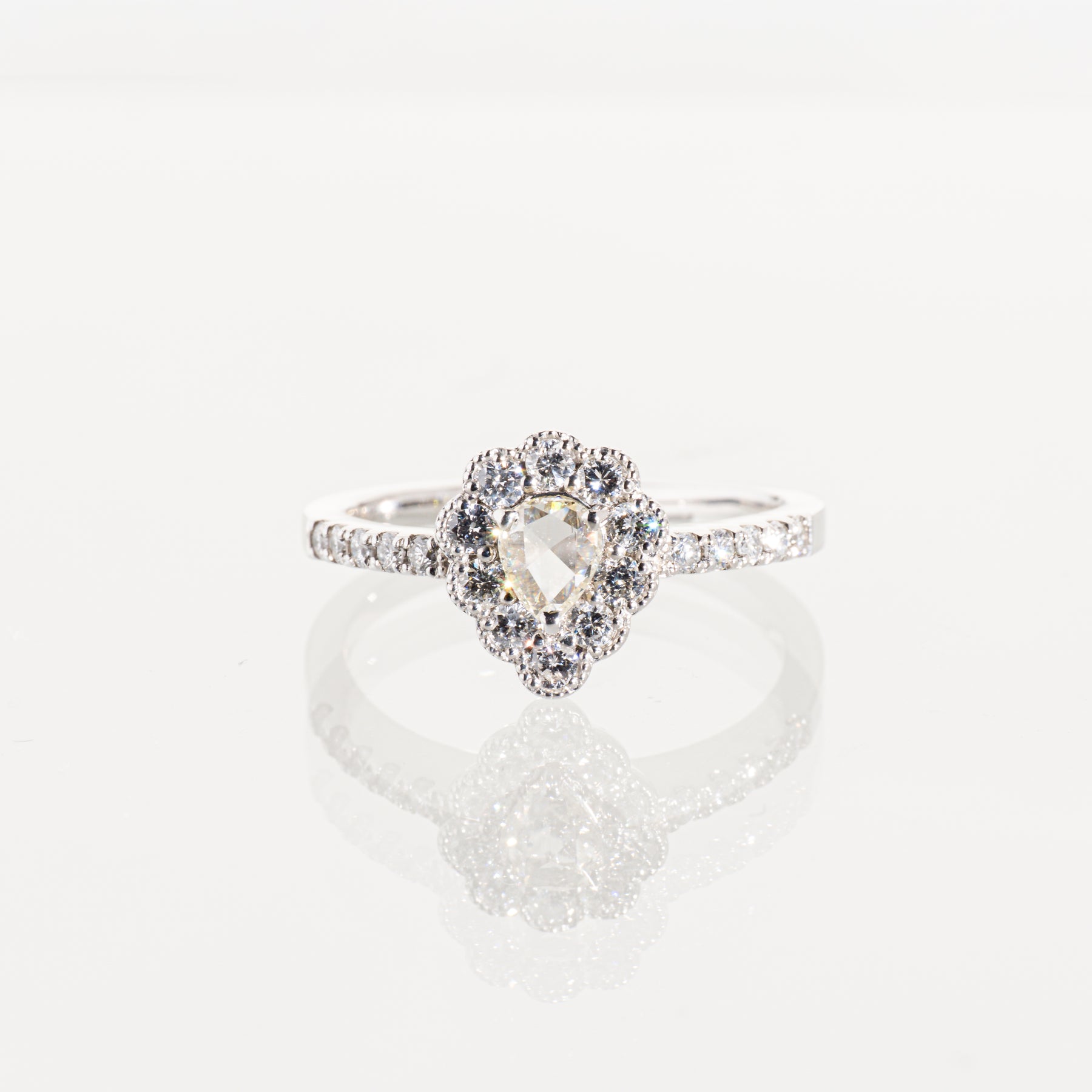 ローズカットダイヤモンド0.24ct メレダイヤモンド0.40ct Pt950 ヘイローリング