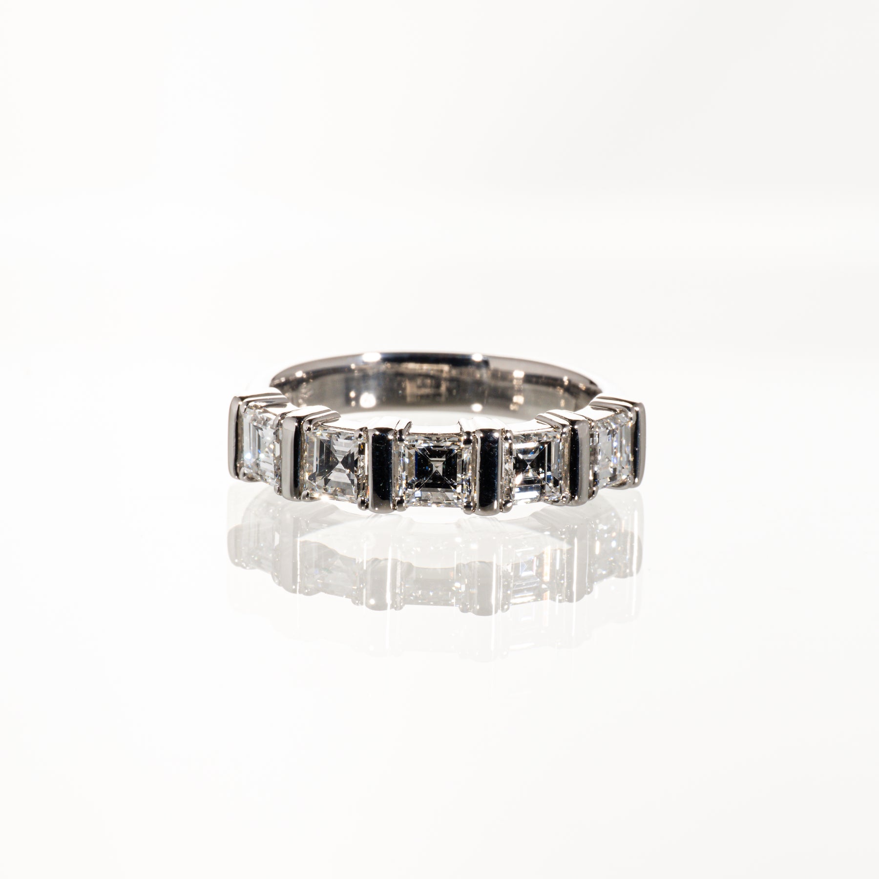 カレイカットダイヤモンド1.52ct Pt900 ハーフエタニティリング