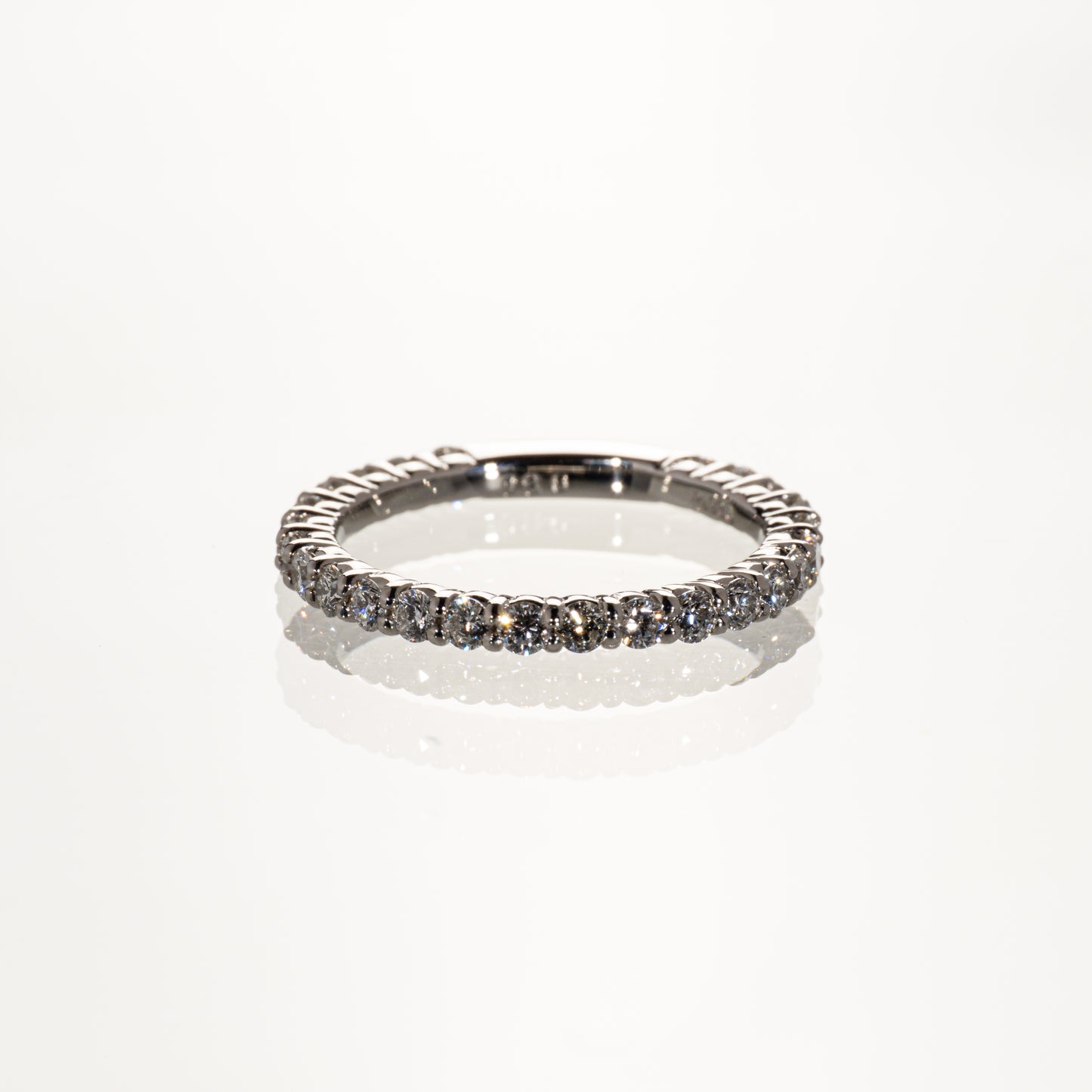 ダイヤモンド0.80ct Pt900 エタニティリング