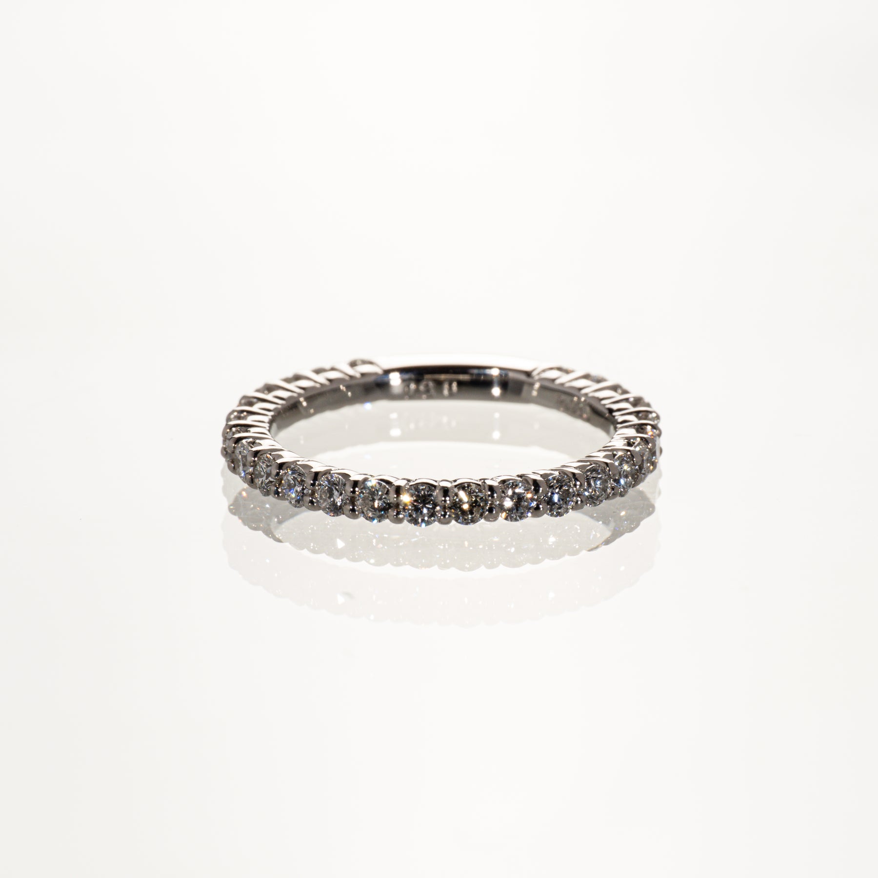 ダイヤモンド0.80ct Pt900 エタニティリング