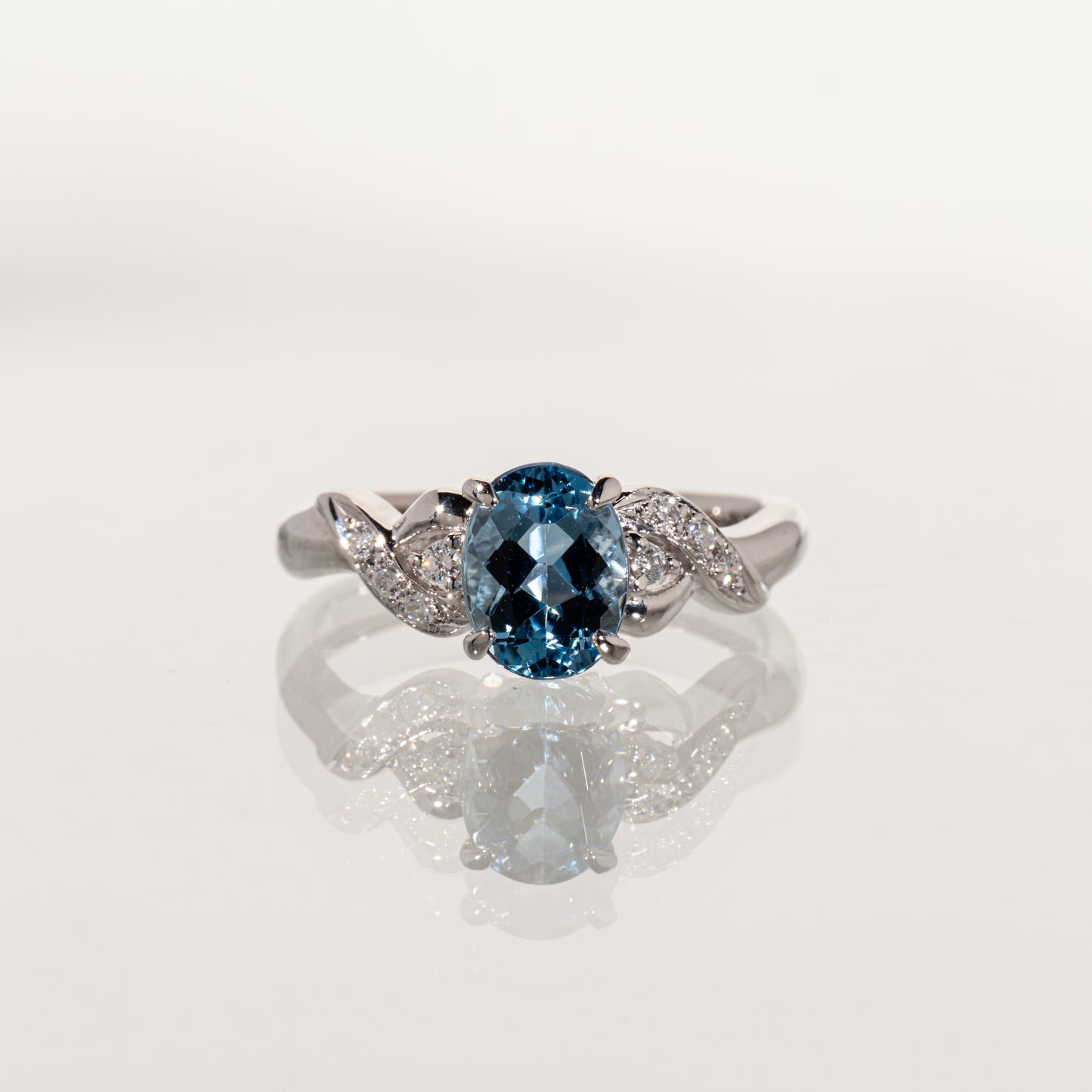 アクアマリン1.22ct ダイヤモンド0.274ct Pt900 リング