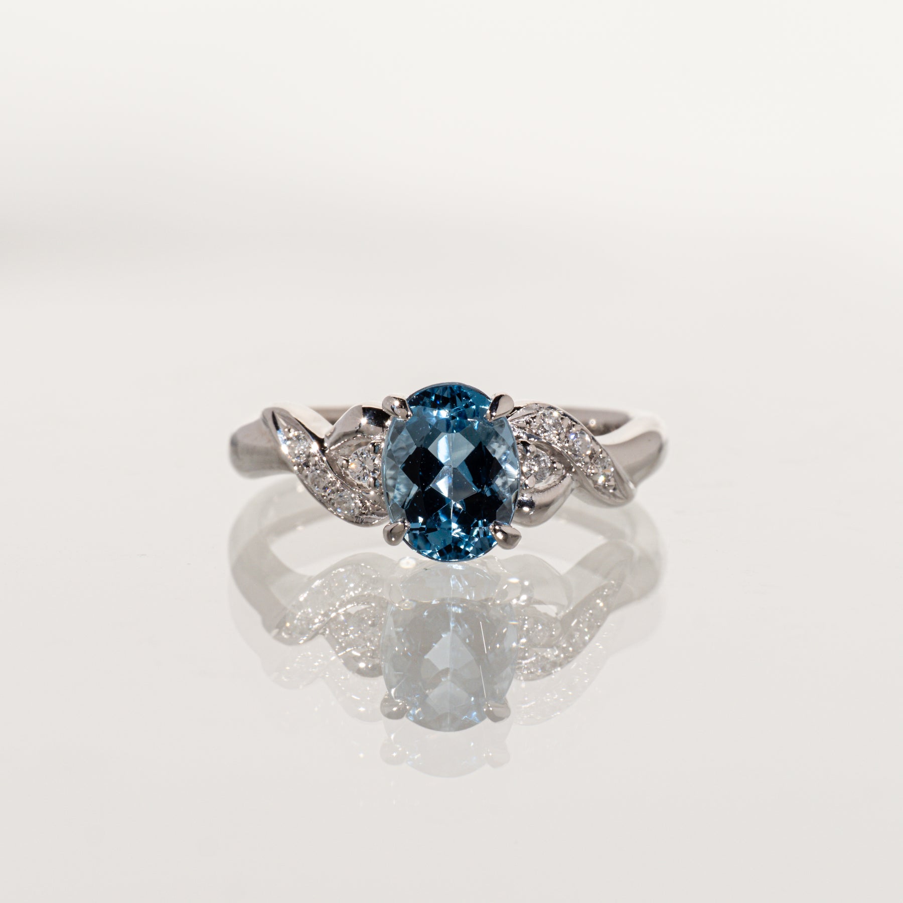 アクアマリン1.22ct ダイヤモンド0.274ct Pt900 リング