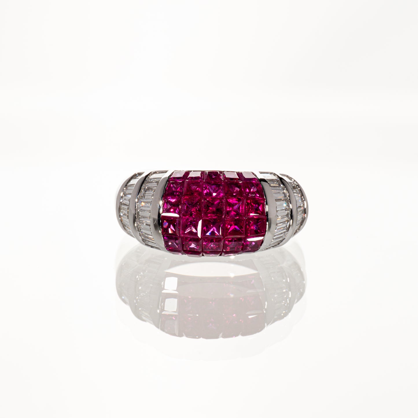 ルビー3.03ct ダイヤモンド0.80ct K18WG ミステリーセッティングリング