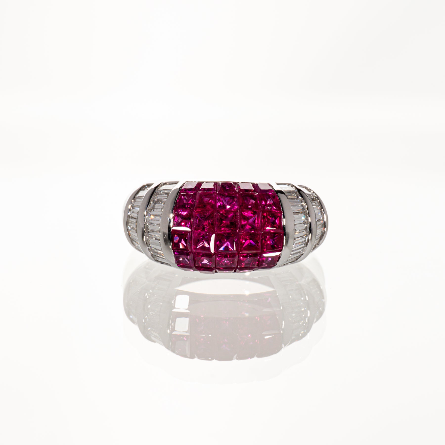 ルビー3.03ct ダイヤモンド0.80ct K18WG ミステリーセッティングリング