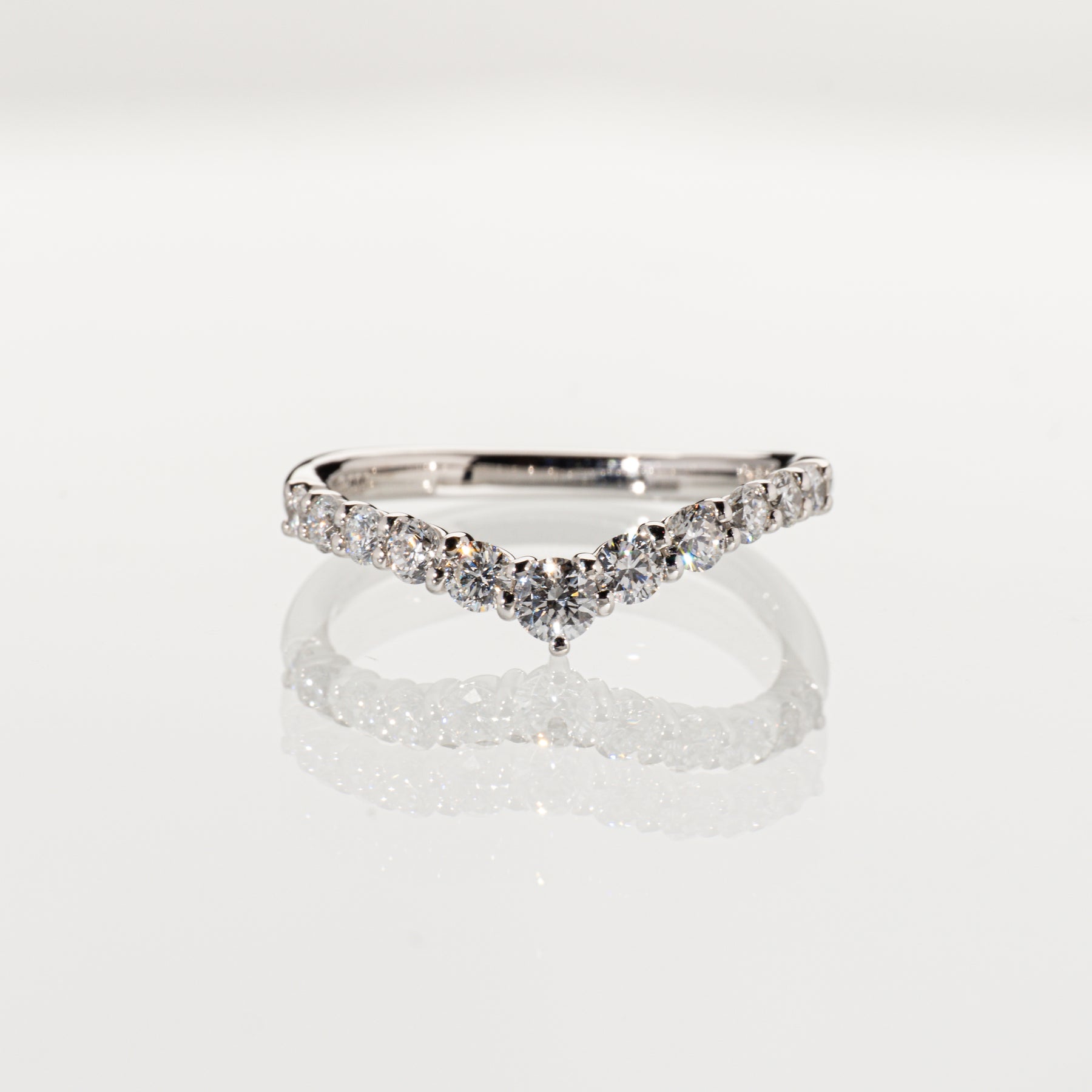 ダイヤモンド0.55ct Pt900 ウェーブハーフエタニティリング
