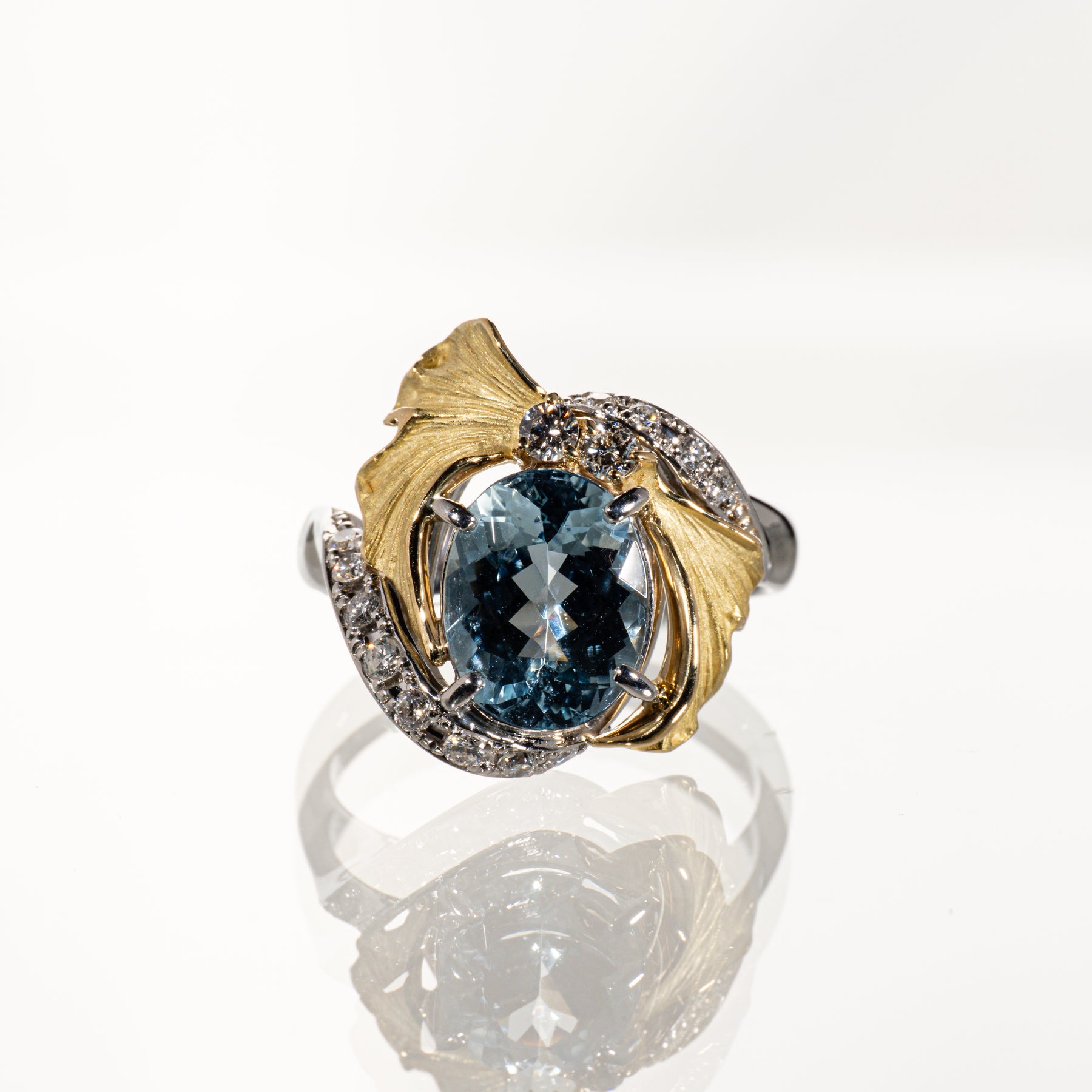アクアマリン2.19ct ダイヤモンド0.32ct K18/Pt900 リング