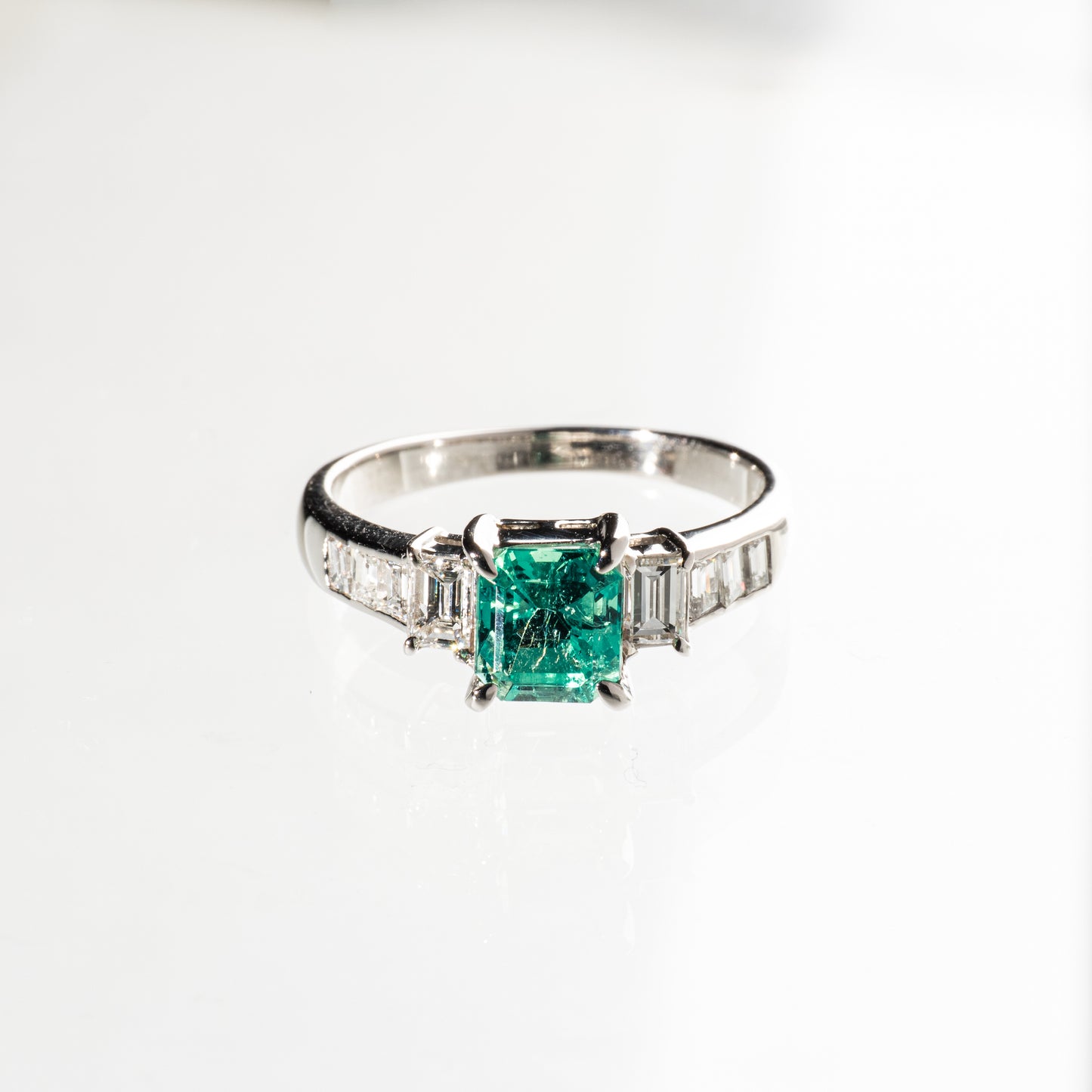 エメラルド1.17ct ダイヤモンド0.65ct Pt900 リング
