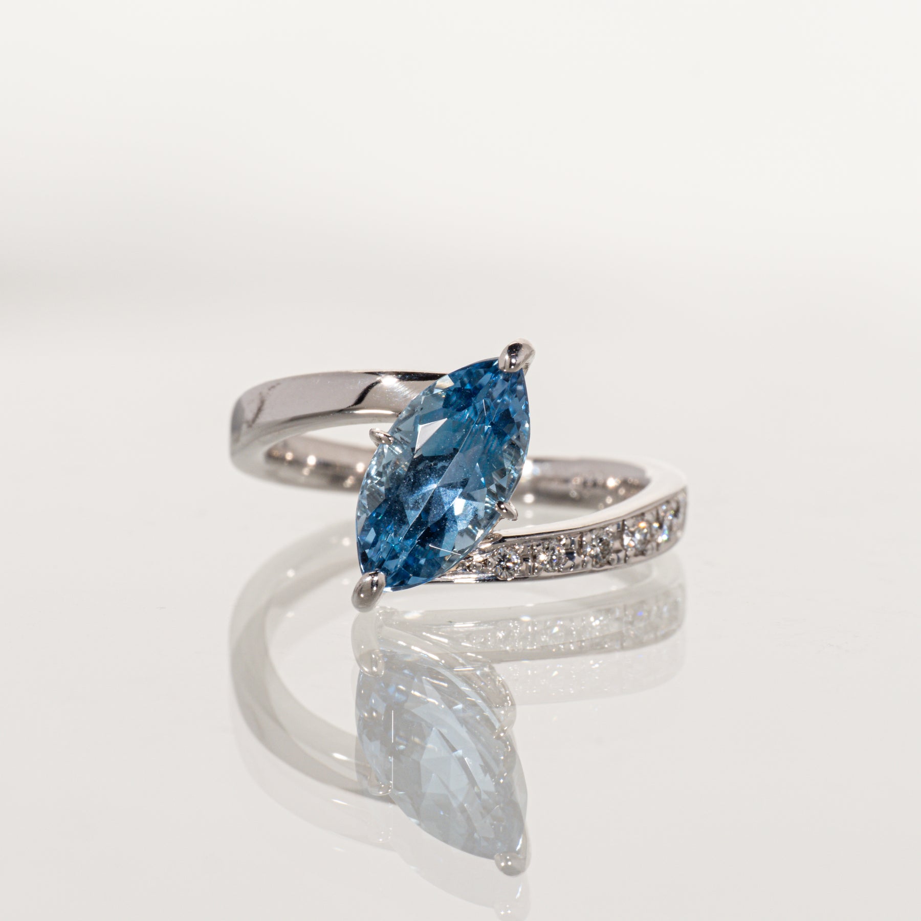 TASAKI サンタマリア・アフリカーナ アクアマリン1.76ct ダイヤモンド0.10ct K18WG リング