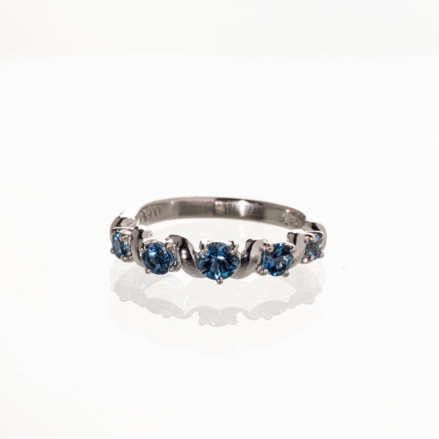 サンタマリア アクアマリン0.46ct Pt900 ハーフエタニティリング