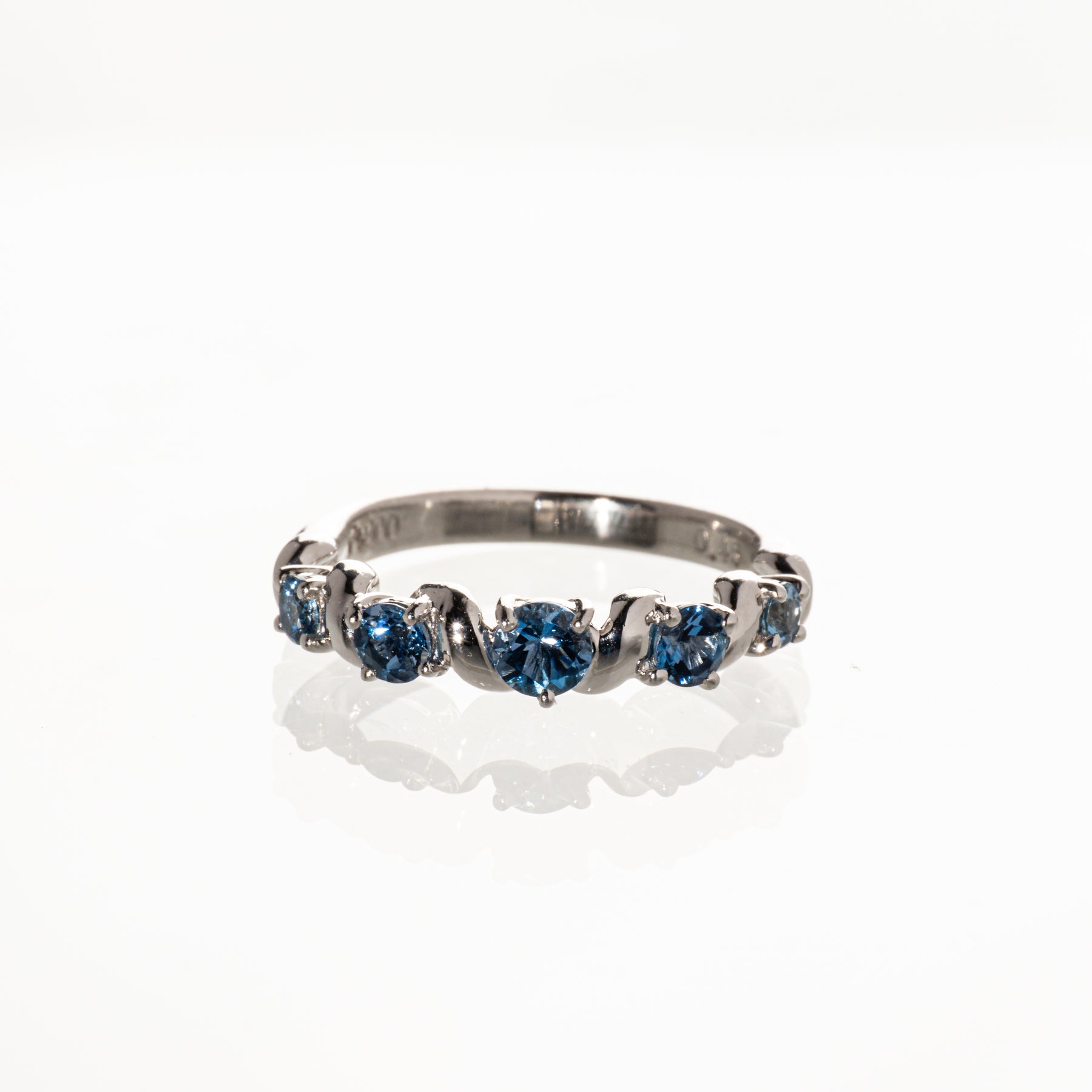 サンタマリア アクアマリン0.46ct Pt900 ハーフエタニティリング