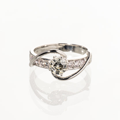 オクタゴンカットダイヤモンド0.621ct メレダイヤモンド0.335ct Pt900 リング