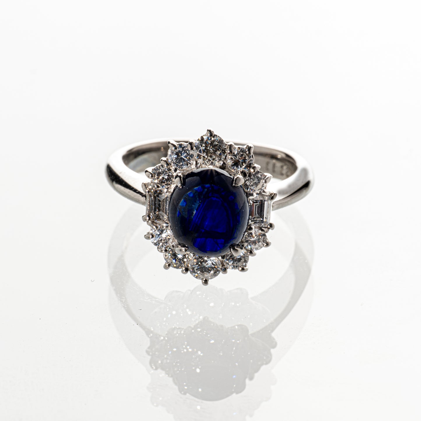 カボションサファイア2.711ct ダイヤモンド0.81ct Pt900 リング