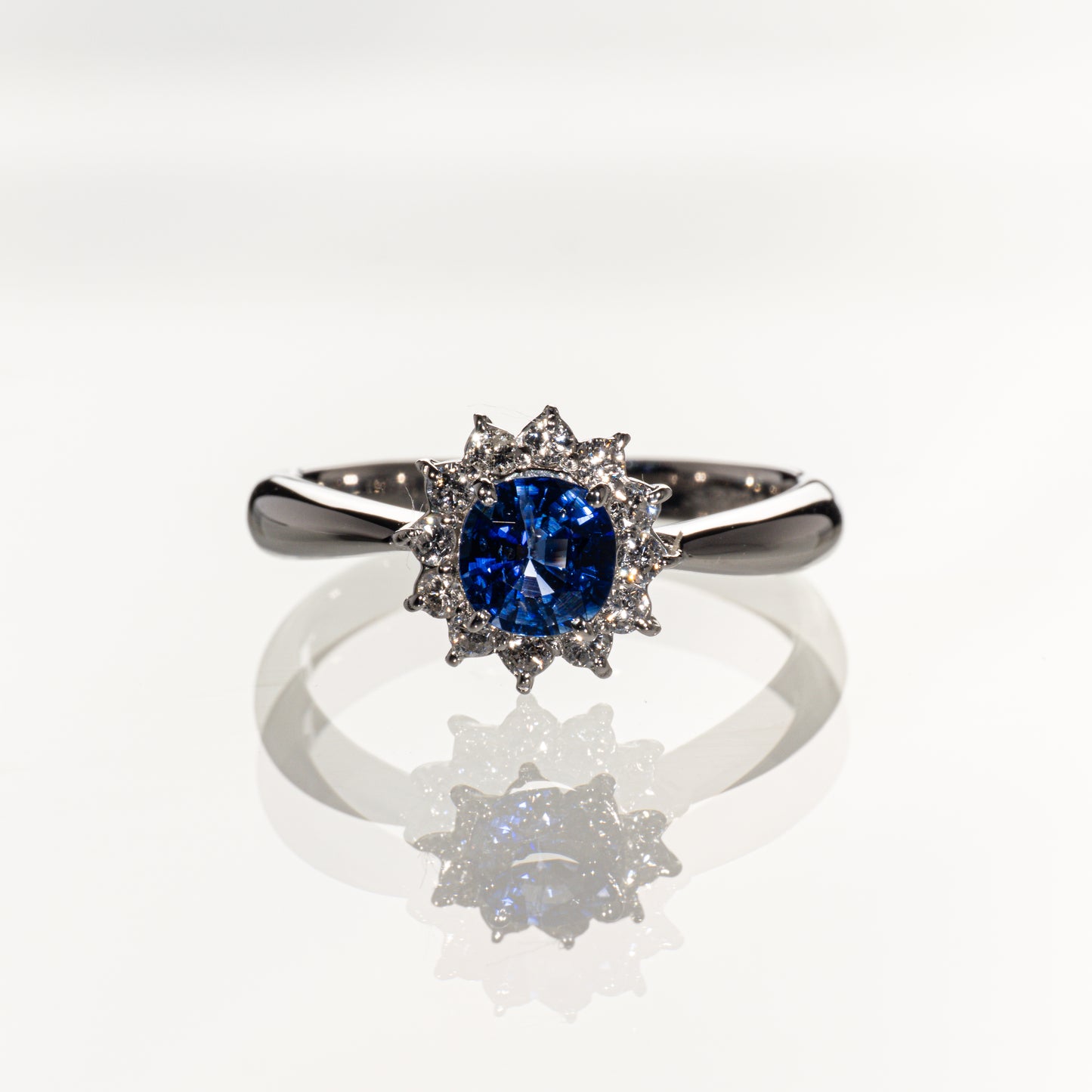 サファイア0.74ct ダイヤモンド0.28ct Pt900 リング