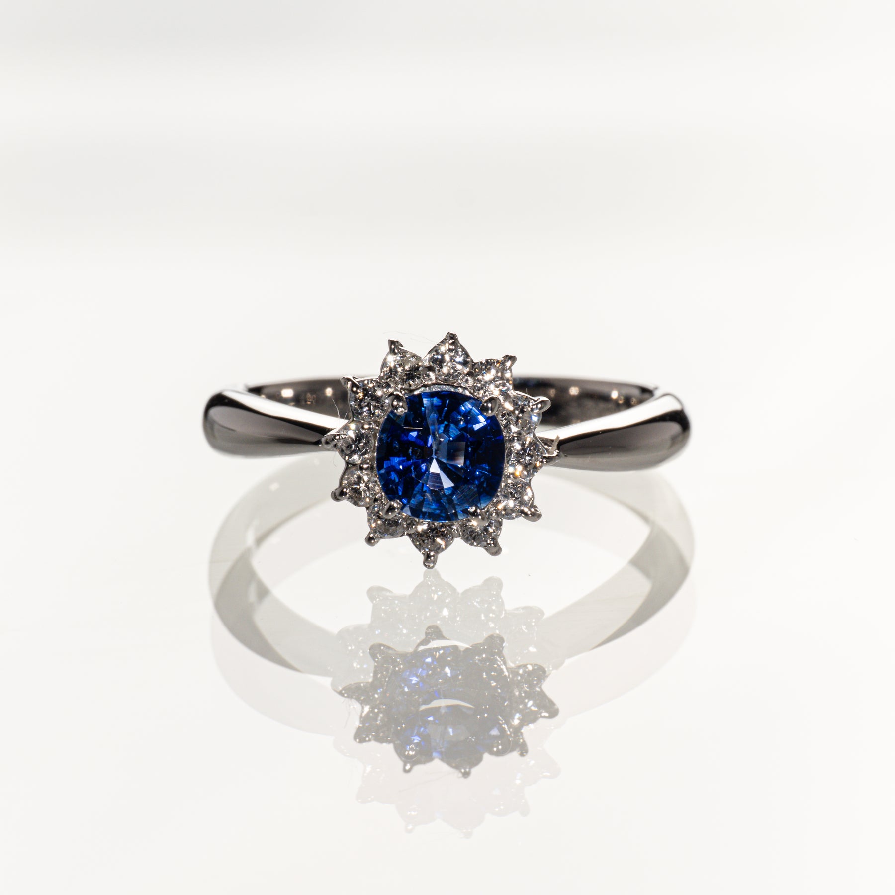 サファイア0.74ct ダイヤモンド0.28ct Pt900 リング