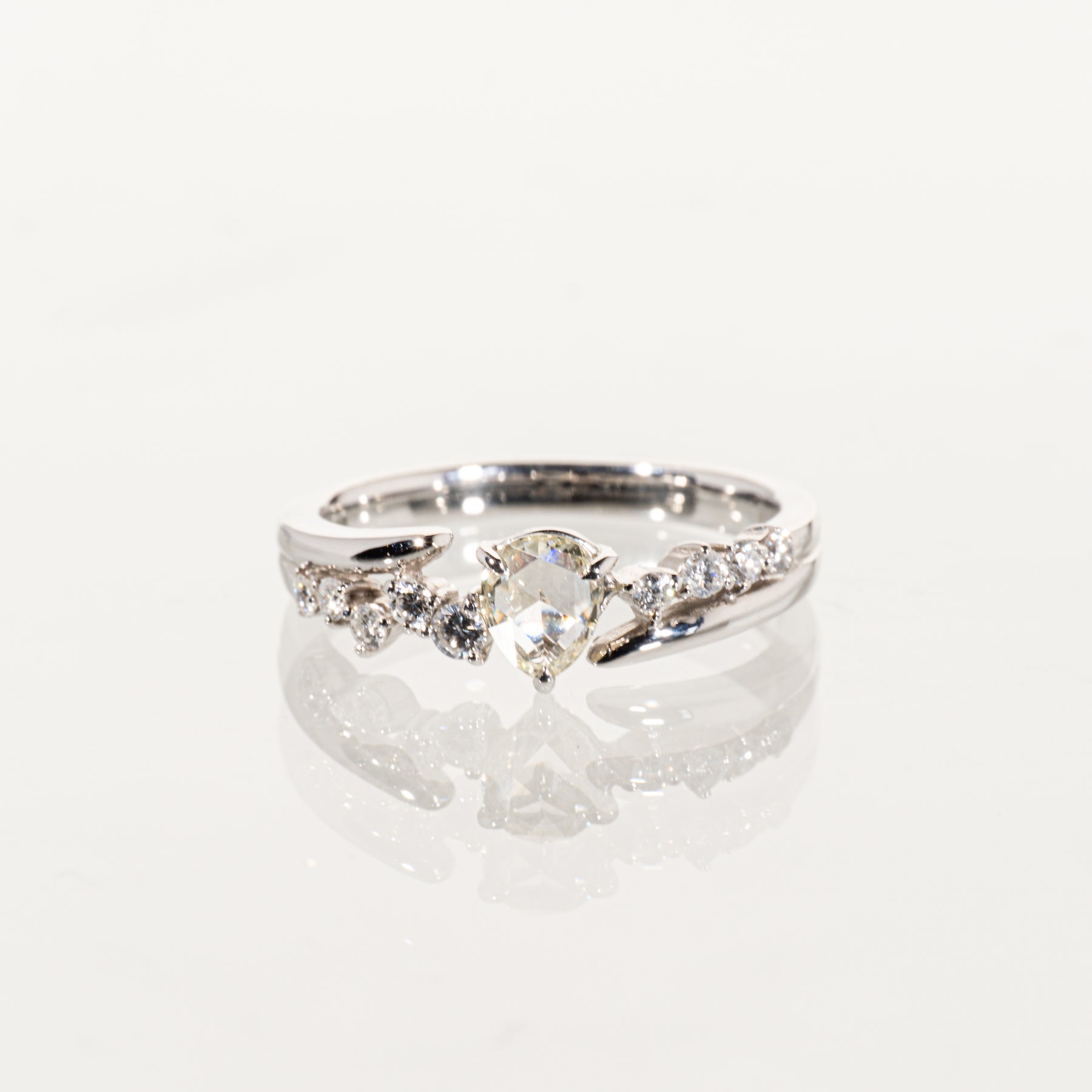 ローズカットダイヤモンド0.38ct メレダイヤモンド0.18ct Pt950 リング