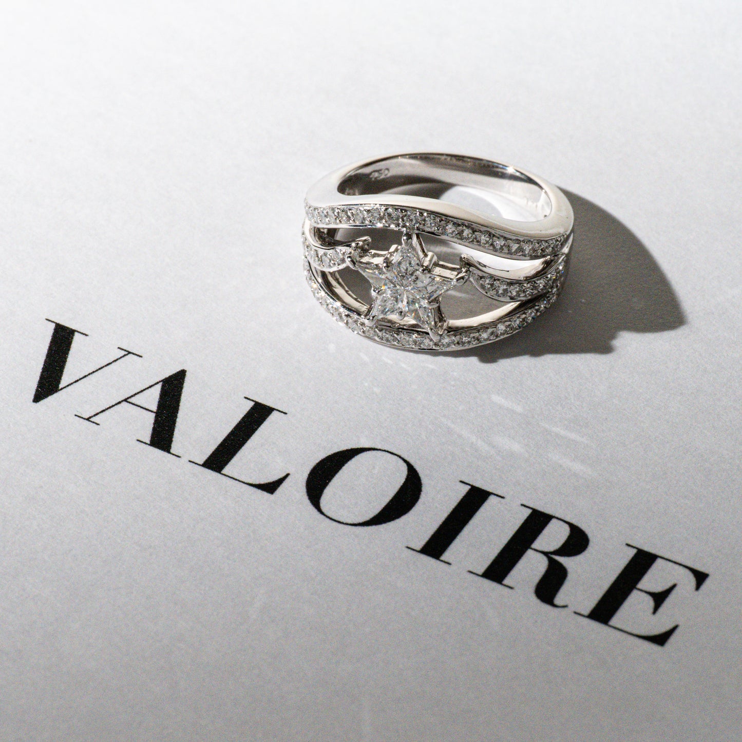 ダイヤモンド1.20ct 750 シューティングスターリング