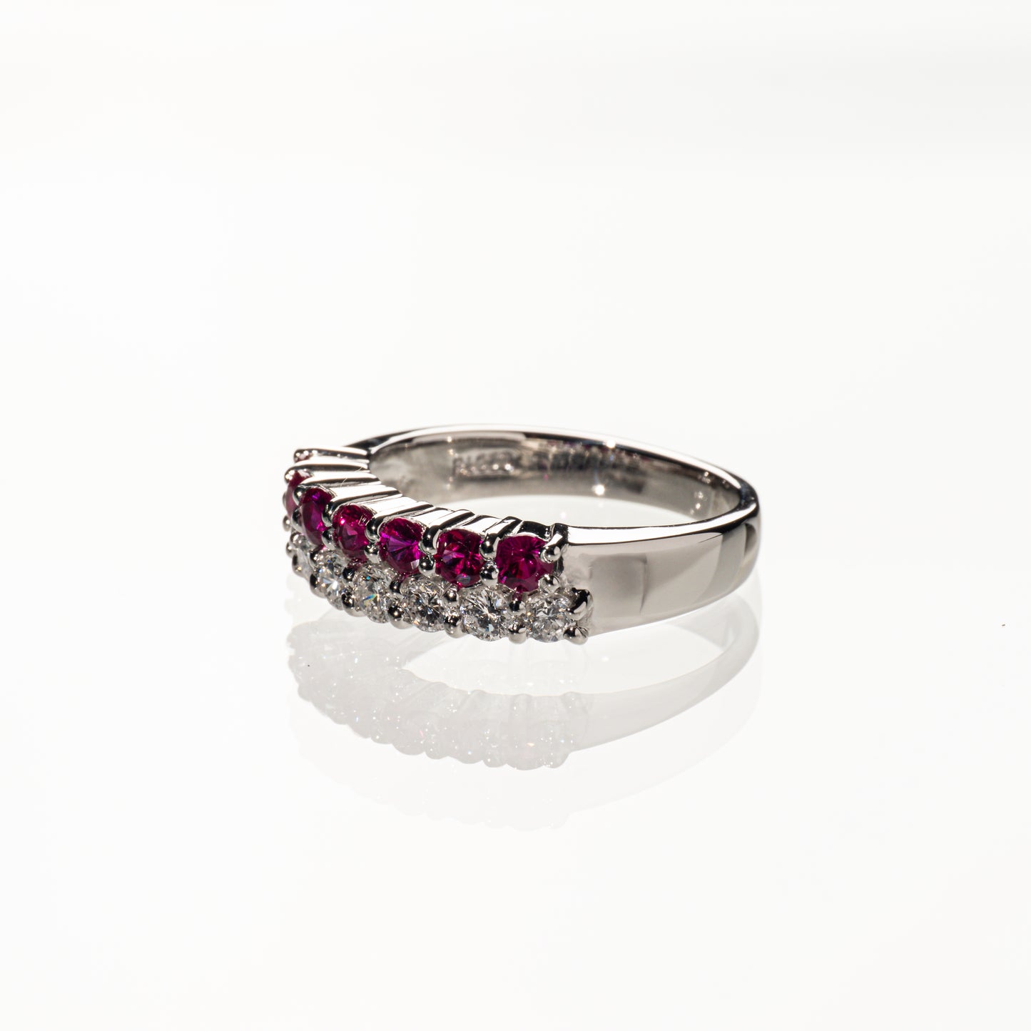 ルビー0.64ct ダイヤモンド0.45ct Pt900 リング
