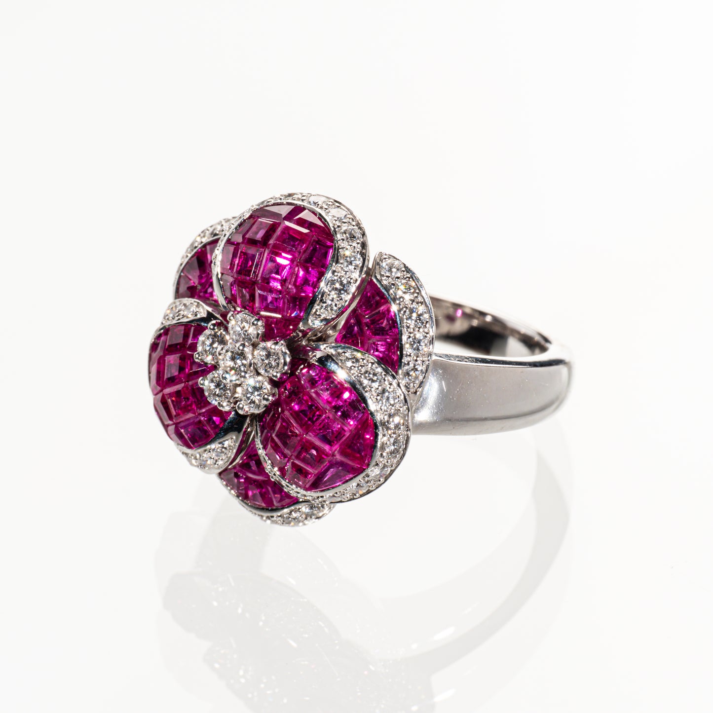 ルビー3.05ct ダイヤモンド0.58ct K18WG ミステリーリング