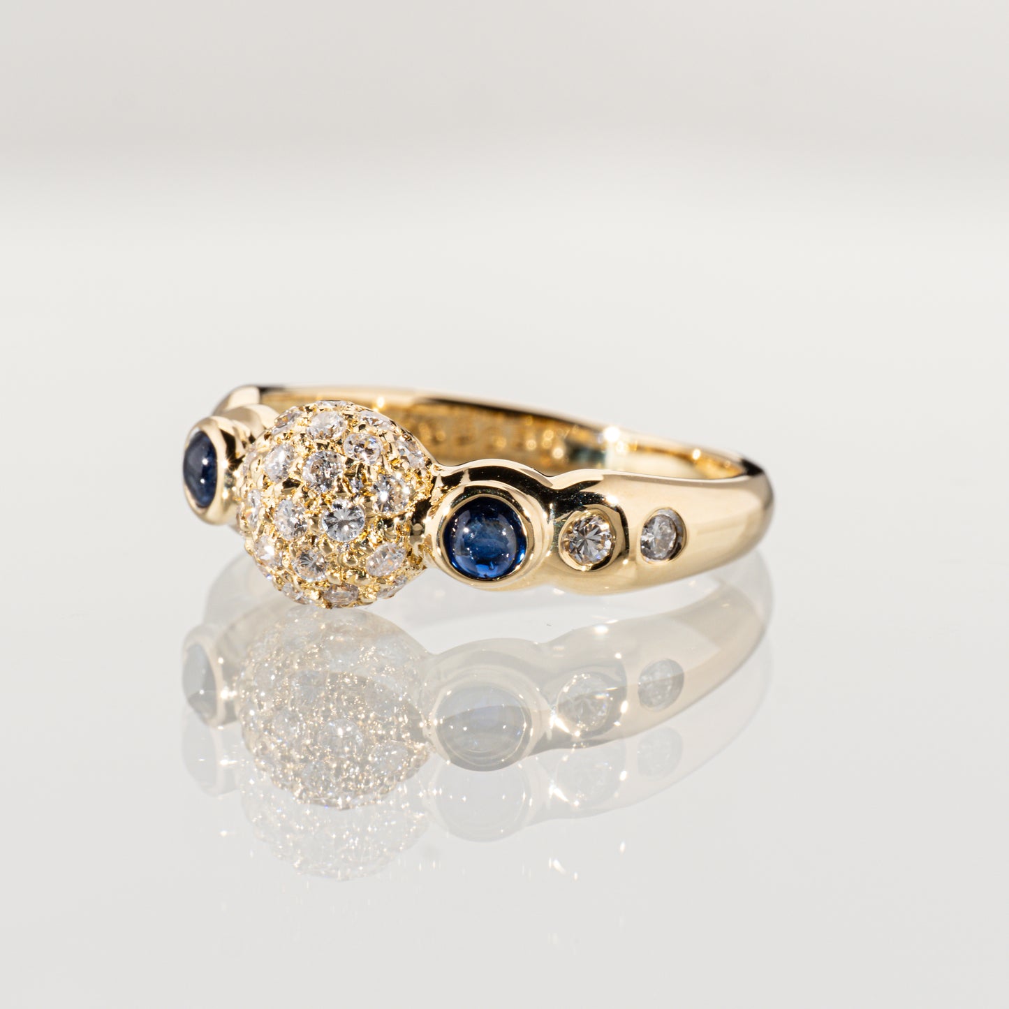 ダイヤモンド0.38ct サファイア0.29ct K18 パヴェドームリング