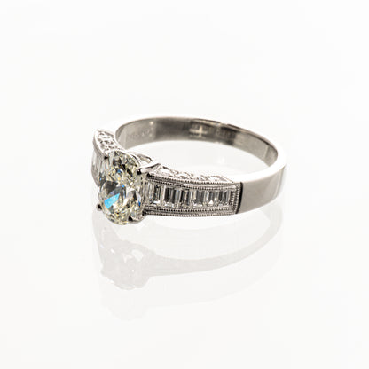 オーバルカットダイヤモンド1.280ct メレダイヤモンド0.695ct Pt950 リング