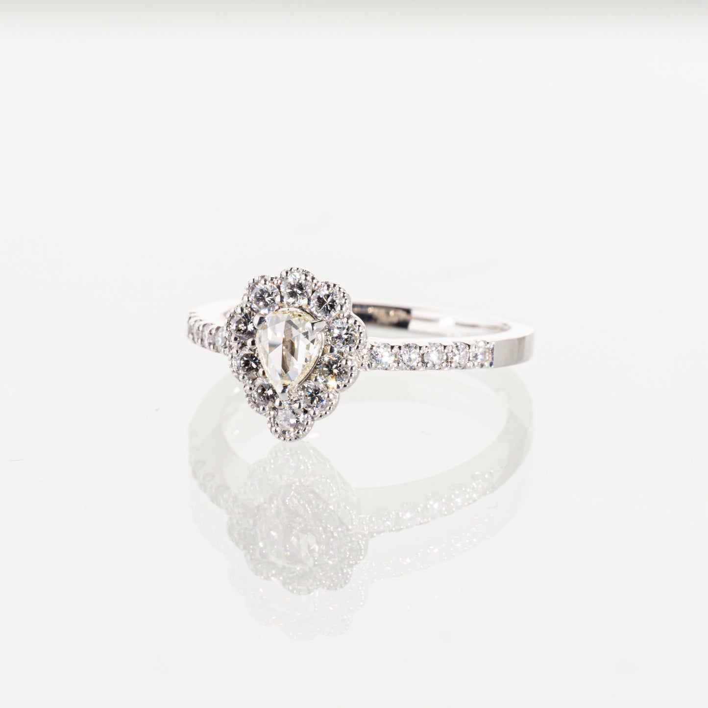 ローズカットダイヤモンド0.24ct メレダイヤモンド0.40ct Pt950 ヘイローリング