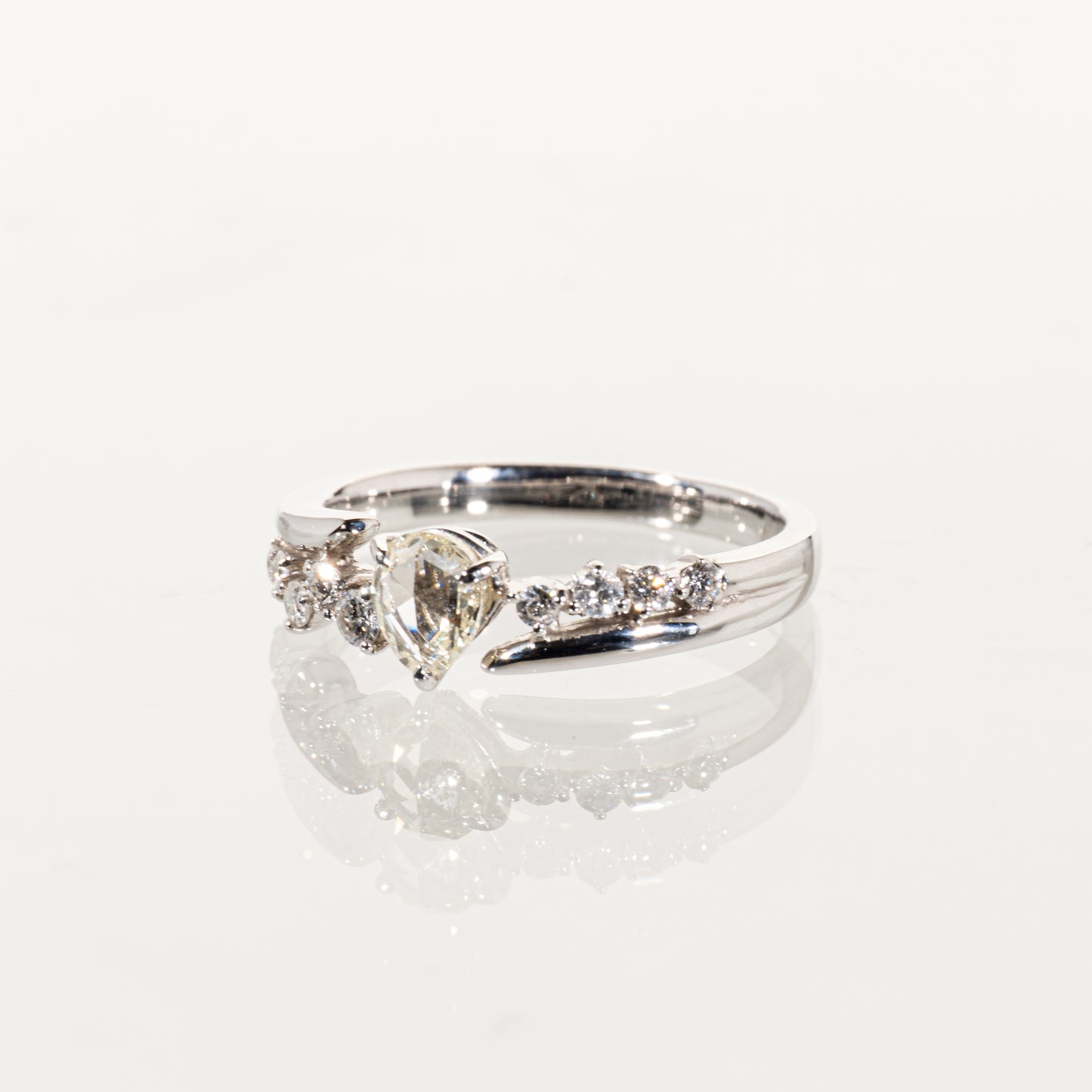 ローズカットダイヤモンド0.38ct メレダイヤモンド0.18ct Pt950 リング
