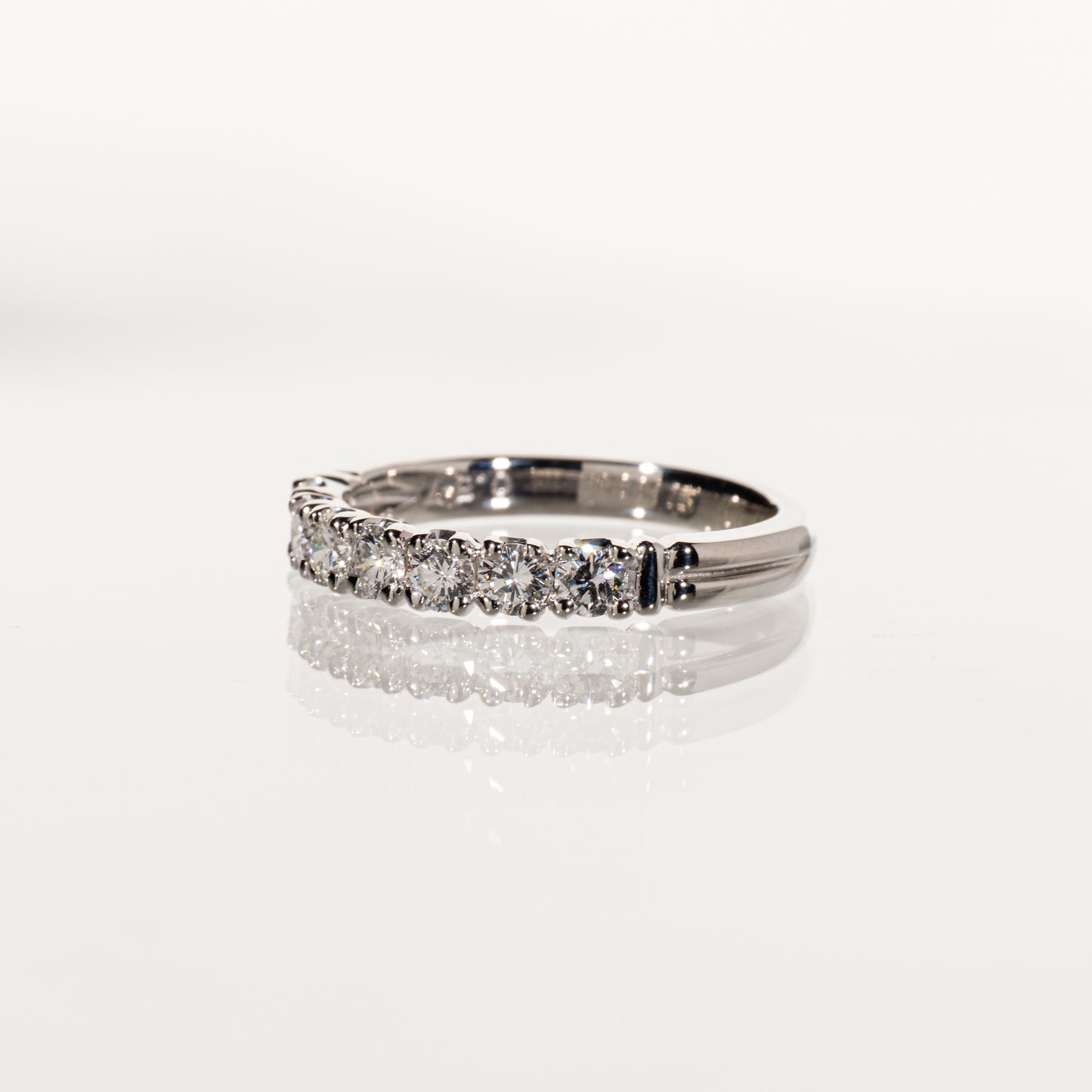 ダイヤモンド0.57ct Pt900 ハーフエタニティリング