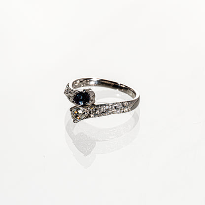 ブラジル産アレキサンドライト0.34ct ペアシェイプダイヤモンド0.25ct メレダイヤモンド0.31ct Pt900 リング