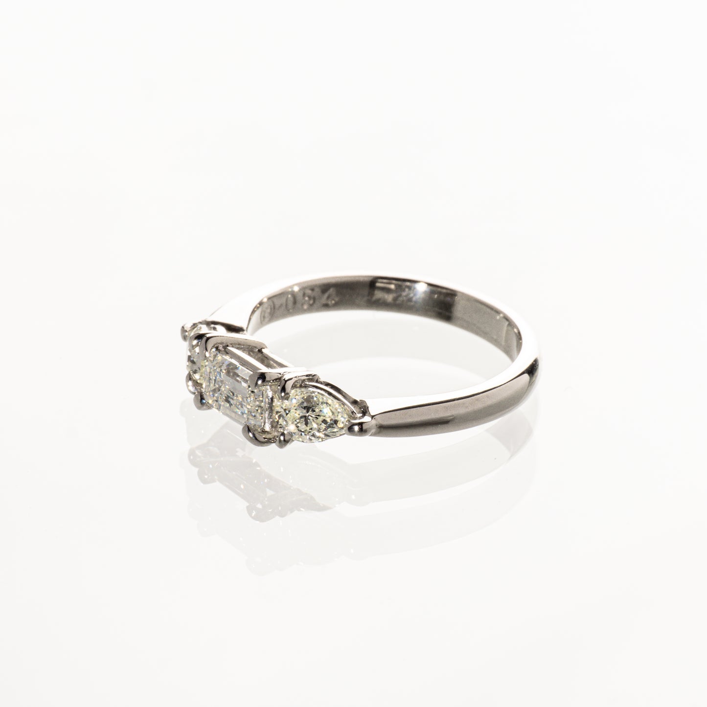 エメラルドカットダイヤモンド0.509ct ペアシェイプダイヤモンド0.54ct Pt900 リング