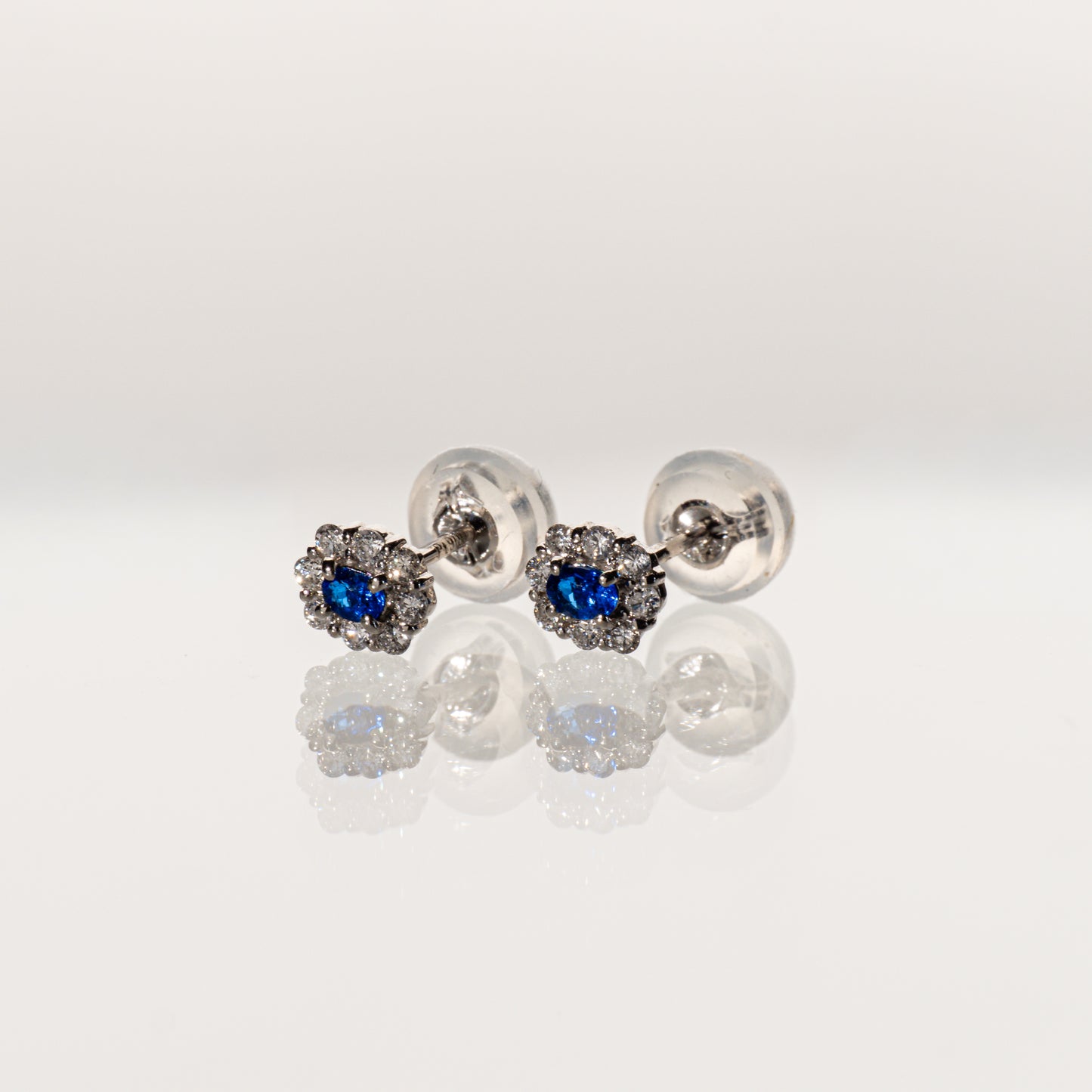 アウイナイト0.06ct ダイヤモンド0.12ct Pt950/Pt900 ヘイローピアス