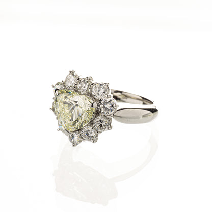 ハートシェイプダイヤモンド3.024ct メレダイヤモンド1.65ct Pt900 リング