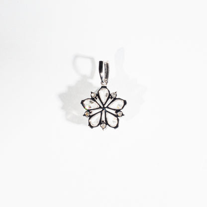 オクタゴナルペアシェイプダイヤモンド1.24ct メレダイヤモンド0.16ct Pt フラワーペンダントトップ