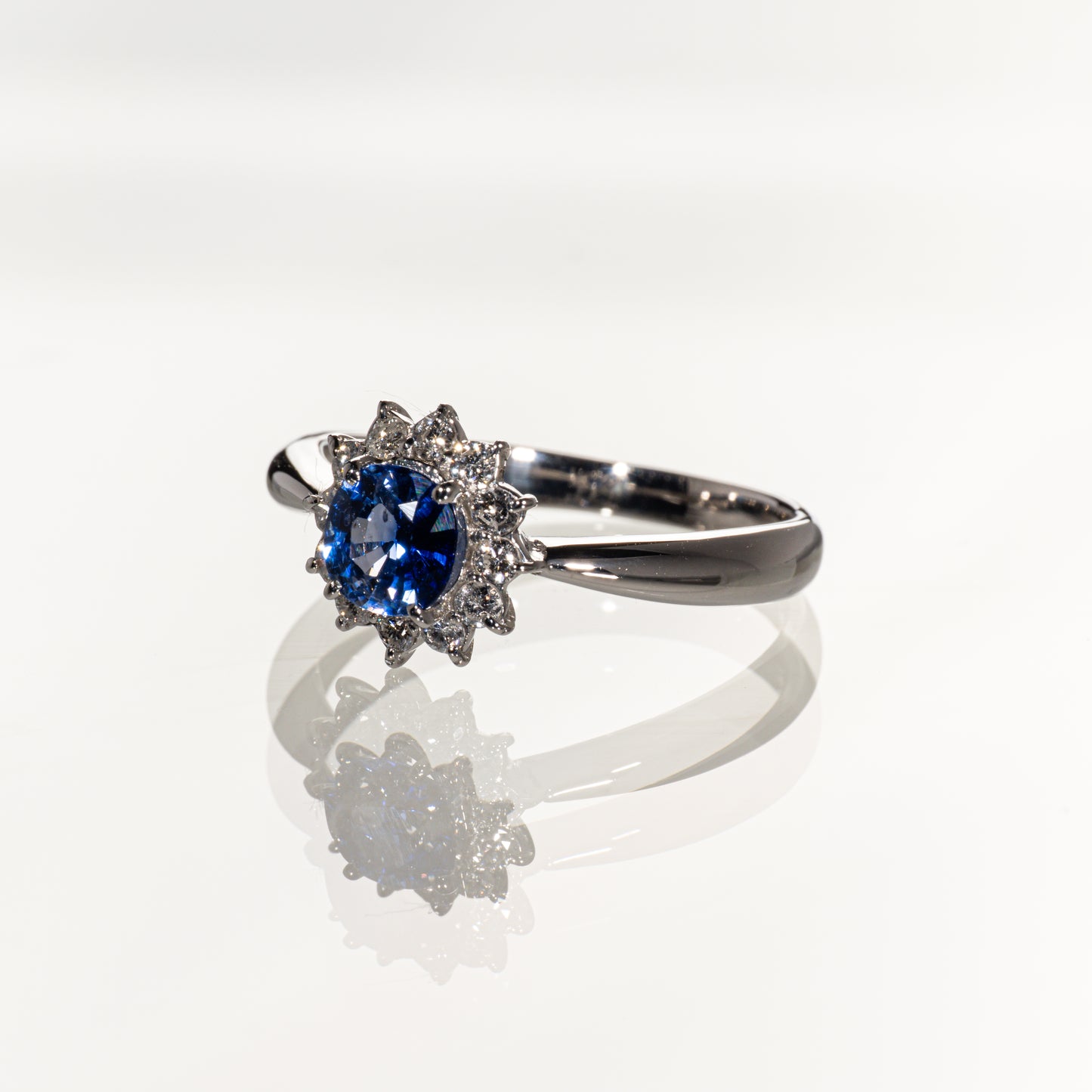サファイア0.74ct ダイヤモンド0.28ct Pt900 リング