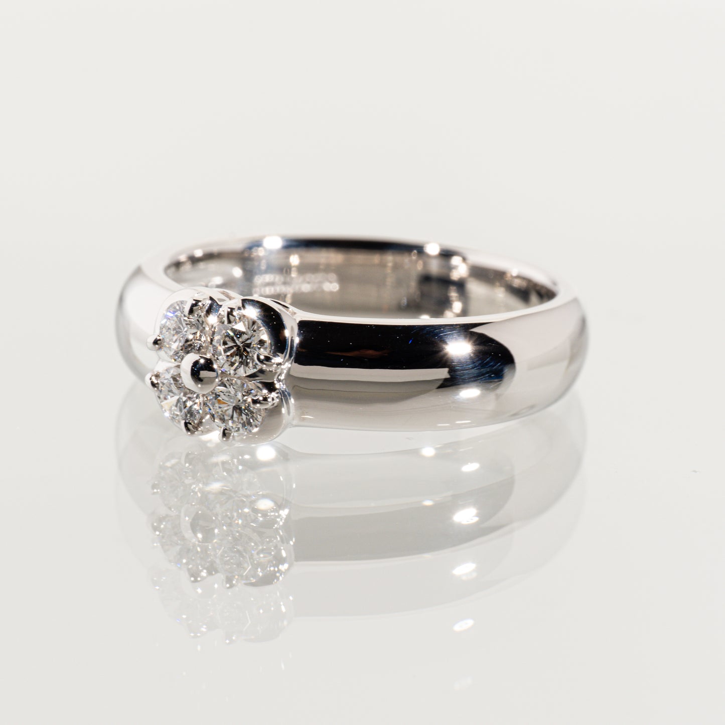MIKIMOTO ダイヤモンド0.29ct Pt950 クローバーリング
