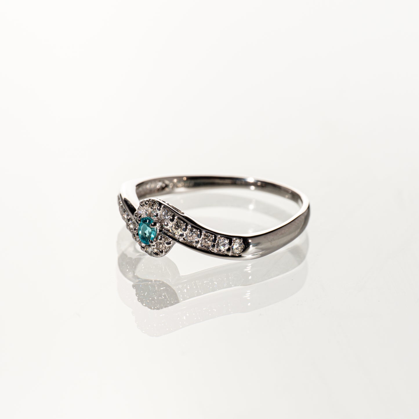 パライバトルマリン0.08ct ダイヤモンド0.27ct Pt900 リング