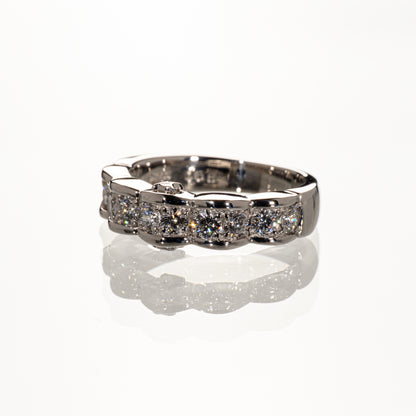 CELINE ダイヤモンド0.68ct Pt900 ハーフエタニティリング