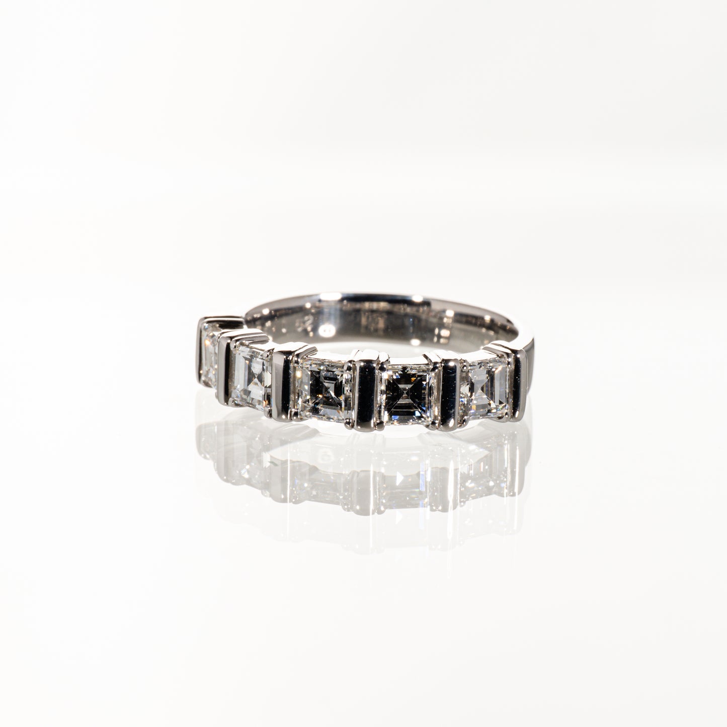 カレイカットダイヤモンド1.52ct Pt900 ハーフエタニティリング