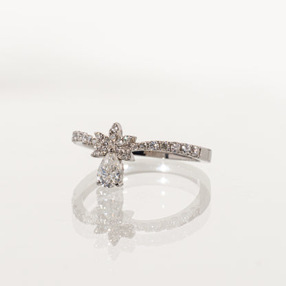 ペアシェイプダイヤモンド0.248ct メレダイヤモンド0.20ct Pt950 ウェーブリング
