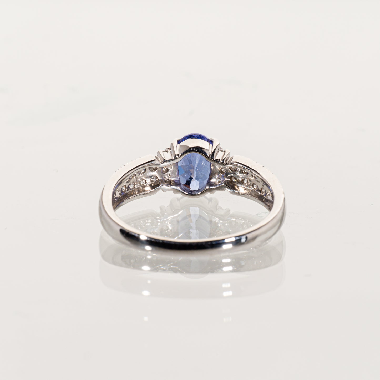 タンザナイト0.90ct ダイヤモンド0.20ct Pt900 リング