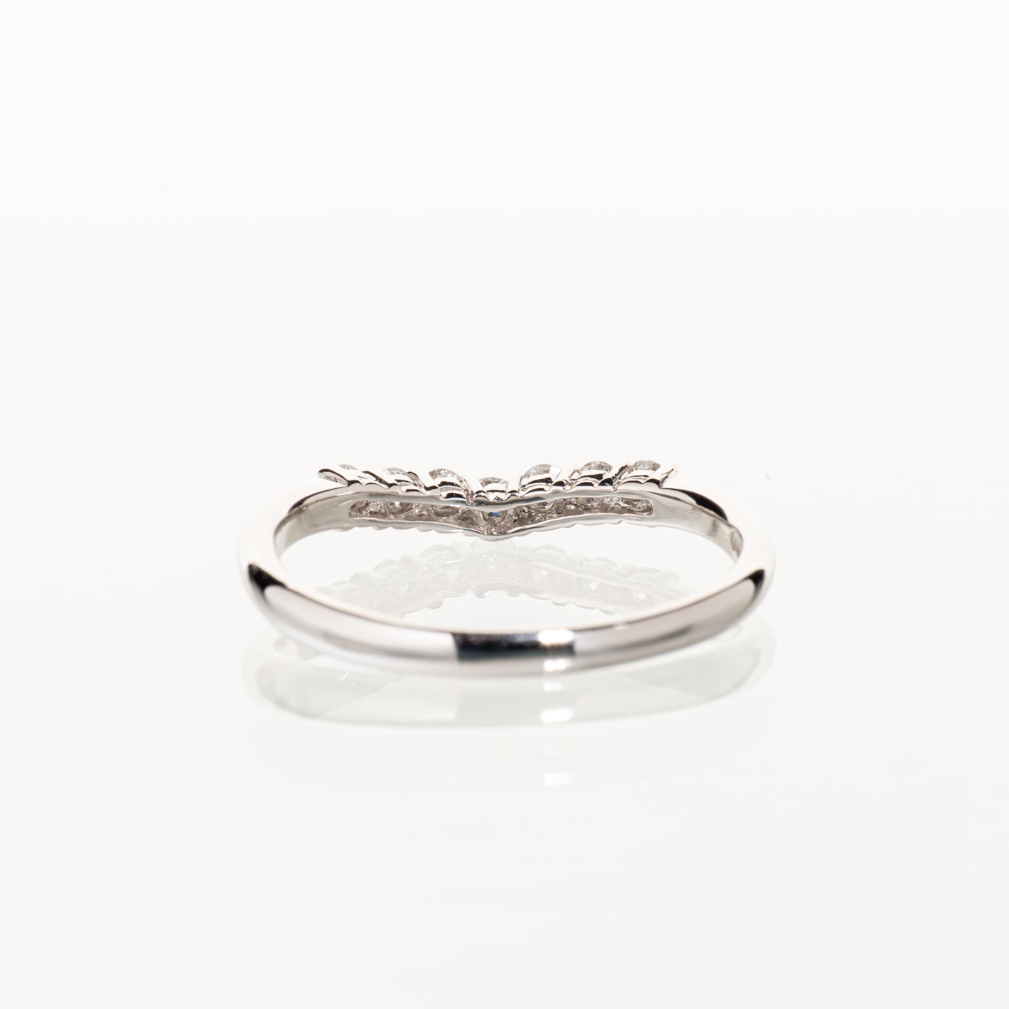 ダイヤモンド0.21ct Pt900 ウェーブハーフエタニティリング