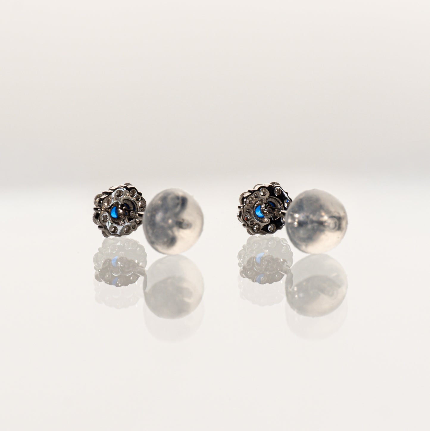 アウイナイト0.06ct ダイヤモンド0.12ct Pt950/Pt900 ヘイローピアス