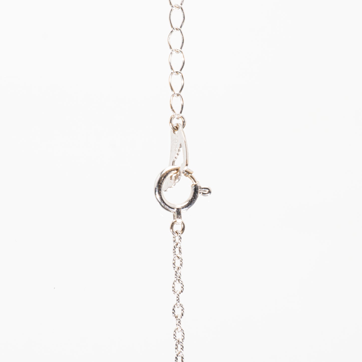 AHKAH カトラスモチーフ ダイヤモンド0.03ct K18WG ネックレス