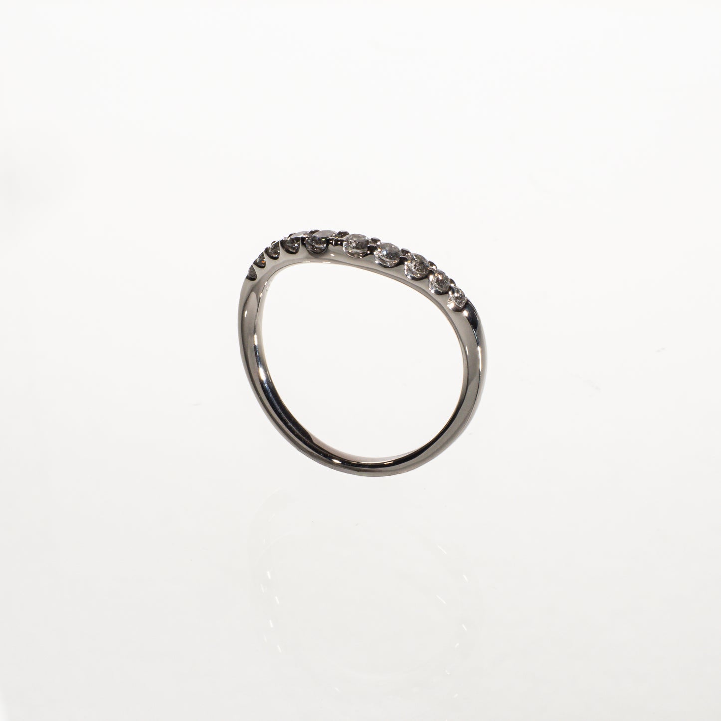 WISP ダイヤモンド0.25ct Pt900 ウェーブハーフエタニティリング