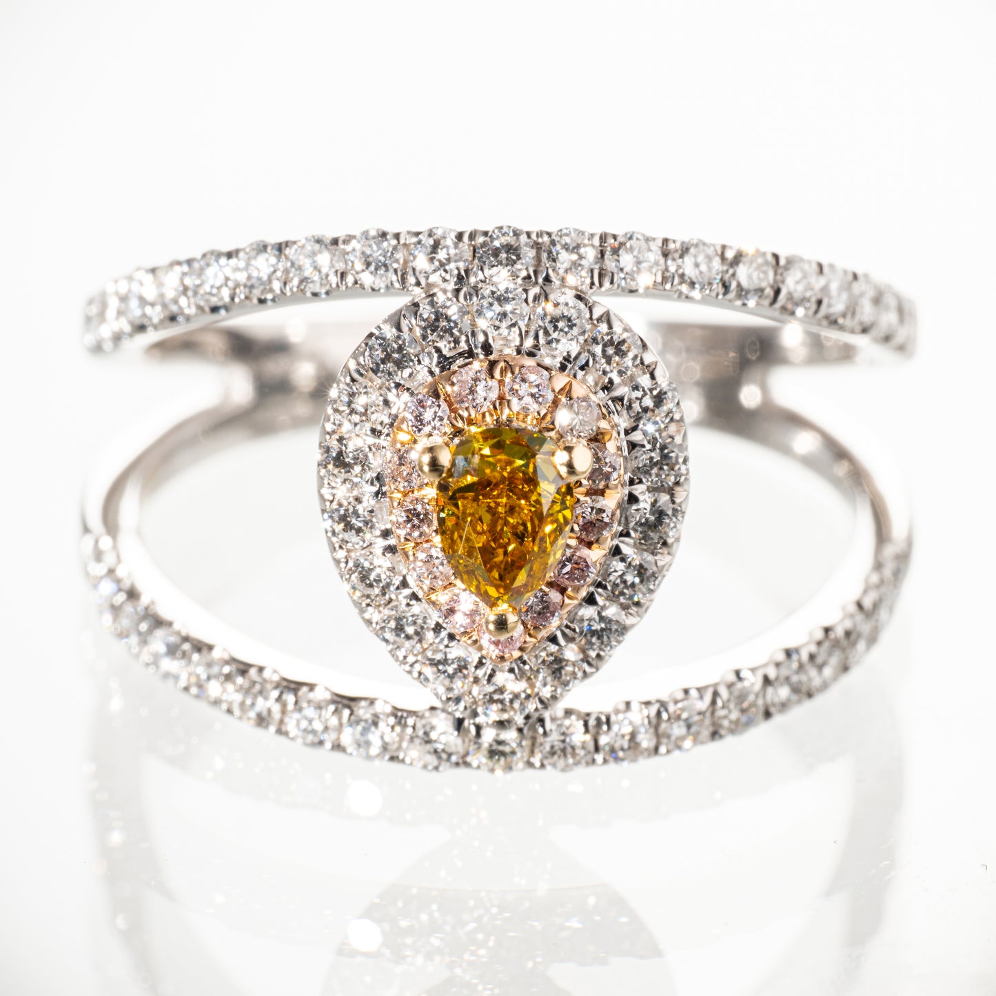 ファンシーイエローダイヤモンド0.264ct ピンクダイヤモンド0.07ct メレダイヤモンド0.53ct K18 リング